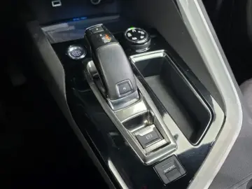 2021 Peugeot 3008 с пробегом 151 180 км