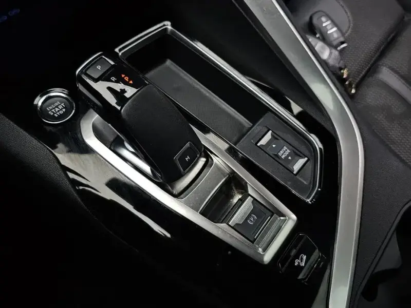 2022 Peugeot 3008 с пробегом 59 970 км