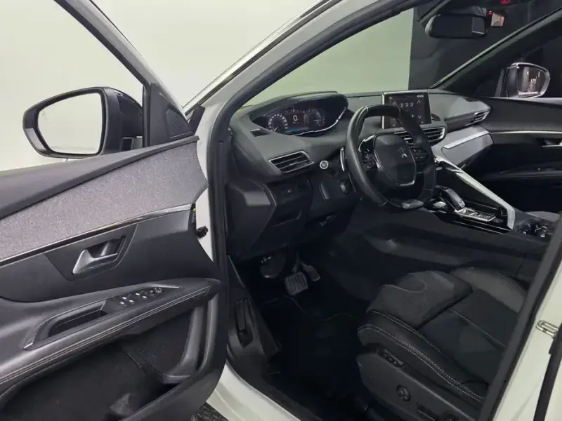 2021 Peugeot 3008 с пробегом 151 180 км