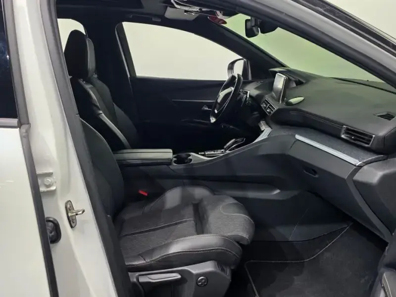2021 Peugeot 3008 с пробегом 151 180 км