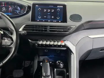 2021 Peugeot 3008 с пробегом 151 180 км