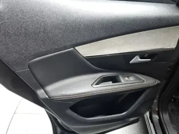 2022 Peugeot 3008 с пробегом 59 970 км