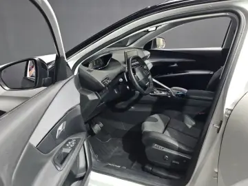 2021 Peugeot 3008 с пробегом 74 535 км