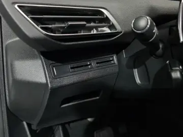 2021 Peugeot 3008 с пробегом 74 535 км