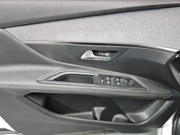 2021 Peugeot 3008 с пробегом 74 535 км