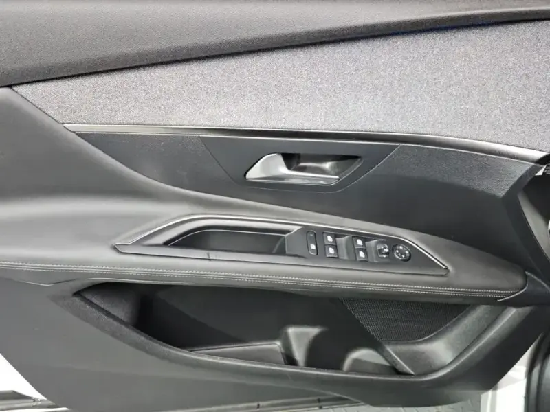 2021 Peugeot 3008 с пробегом 74 535 км