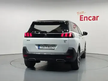 2021 Peugeot 5008 с пробегом 76 808 км