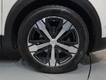 2021 Peugeot 5008 с пробегом 76 808 км