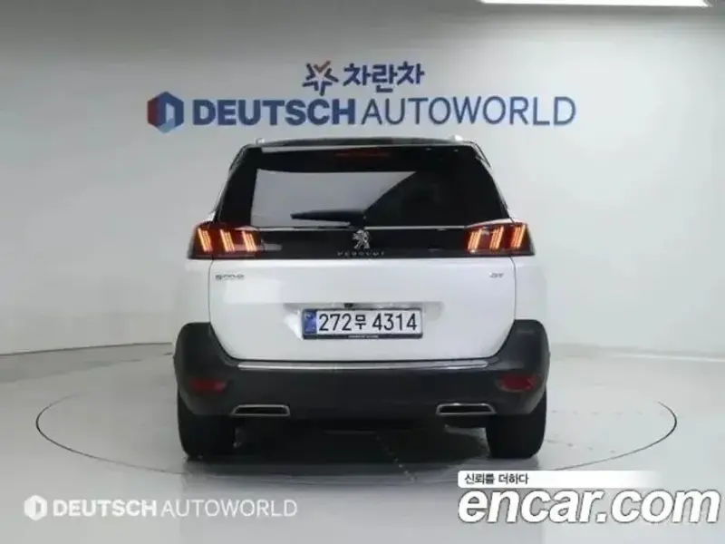 2023 Peugeot 5008 с пробегом 114 549 км
