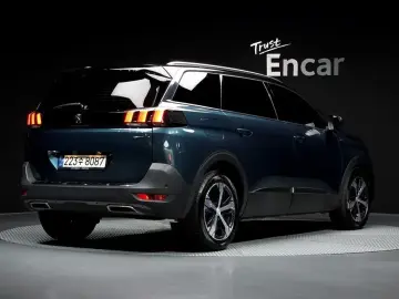 2021 Peugeot 5008 с пробегом 35 458 км