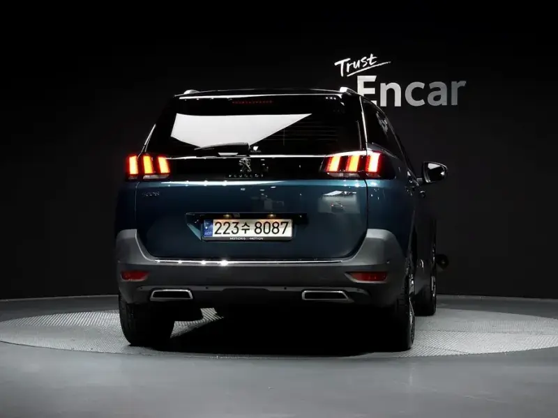 2021 Peugeot 5008 с пробегом 35 458 км