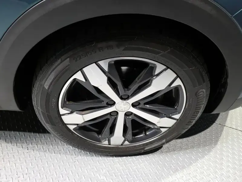 2021 Peugeot 5008 с пробегом 35 458 км