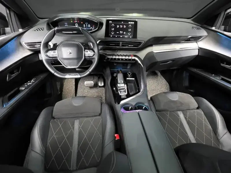 2021 Peugeot 5008 с пробегом 35 458 км