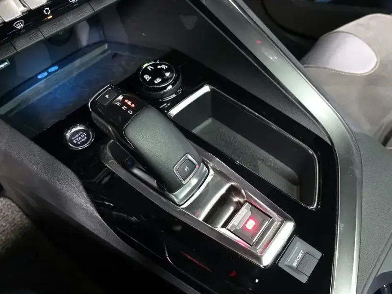 2021 Peugeot 5008 с пробегом 35 458 км