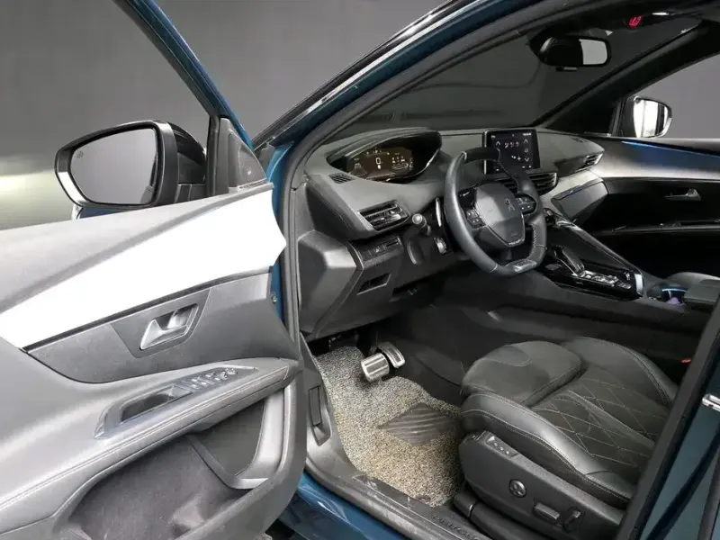 2021 Peugeot 5008 с пробегом 35 458 км