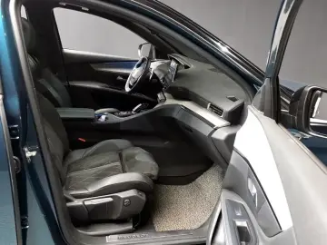 2021 Peugeot 5008 с пробегом 35 458 км