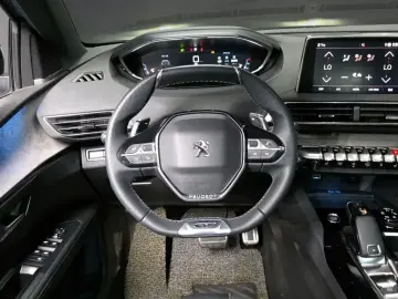 2021 Peugeot 5008 с пробегом 35 458 км