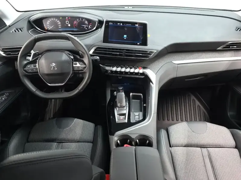 2022 Peugeot 5008 с пробегом 32 935 км