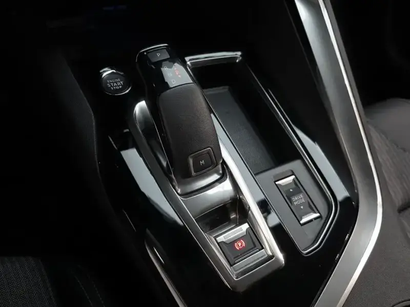 2022 Peugeot 5008 с пробегом 32 935 км