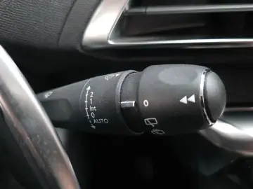 2022 Peugeot 5008 с пробегом 32 935 км