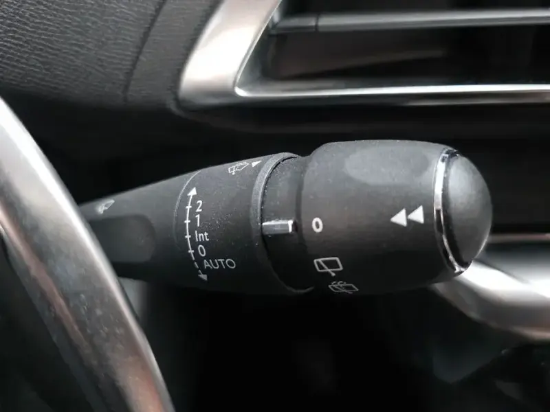 2022 Peugeot 5008 с пробегом 32 935 км