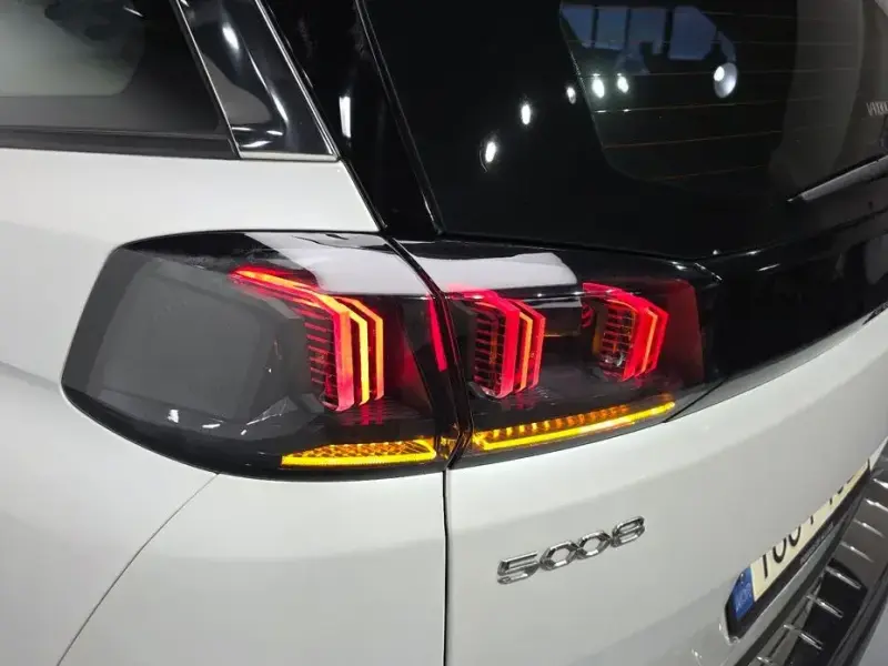 2022 Peugeot 5008 с пробегом 32 935 км