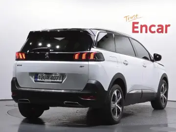 2022 Peugeot 5008 с пробегом 46 859 км
