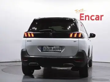 2022 Peugeot 5008 с пробегом 46 859 км