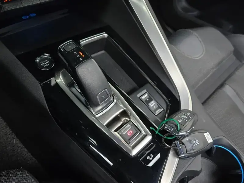 2022 Peugeot 5008 с пробегом 46 859 км