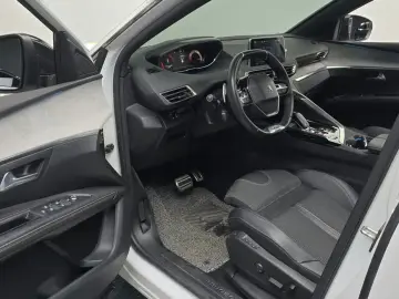 2022 Peugeot 5008 с пробегом 46 859 км
