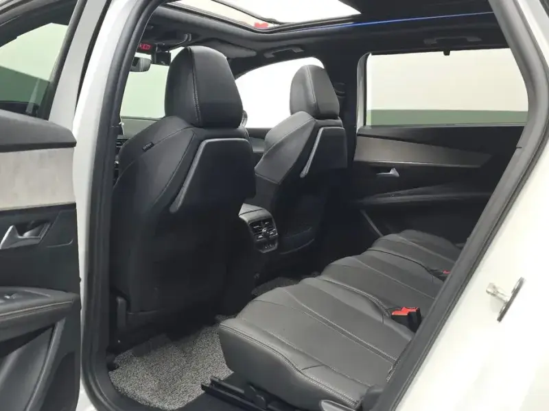 2022 Peugeot 5008 с пробегом 46 859 км