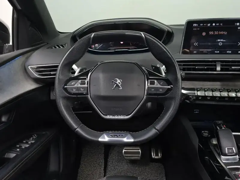 2022 Peugeot 5008 с пробегом 46 859 км