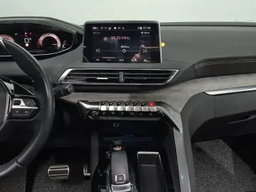 2022 Peugeot 5008 с пробегом 46 859 км