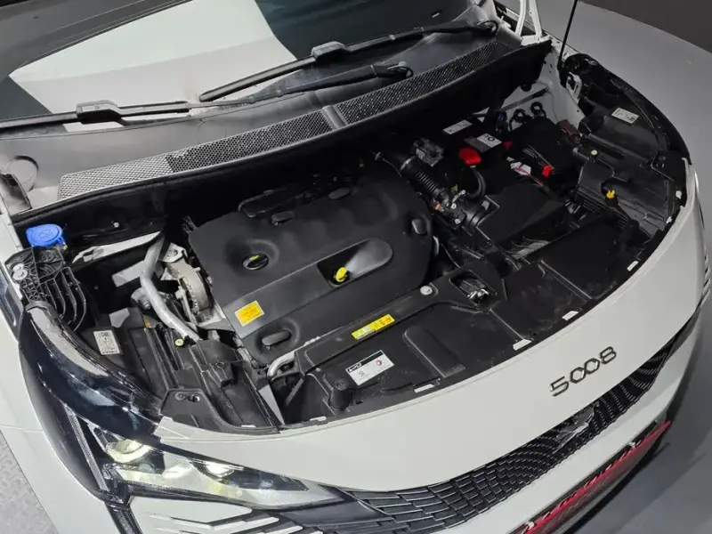 2022 Peugeot 5008 с пробегом 32 728 км
