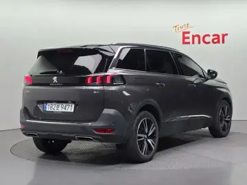 2023 Peugeot 5008 с пробегом 21 836 км