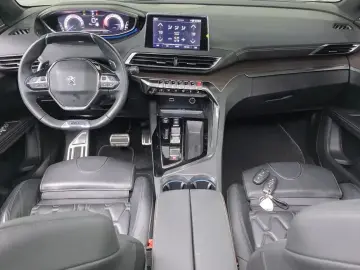 2023 Peugeot 5008 с пробегом 21 836 км