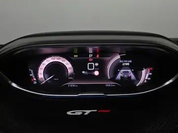 2023 Peugeot 5008 с пробегом 21 836 км