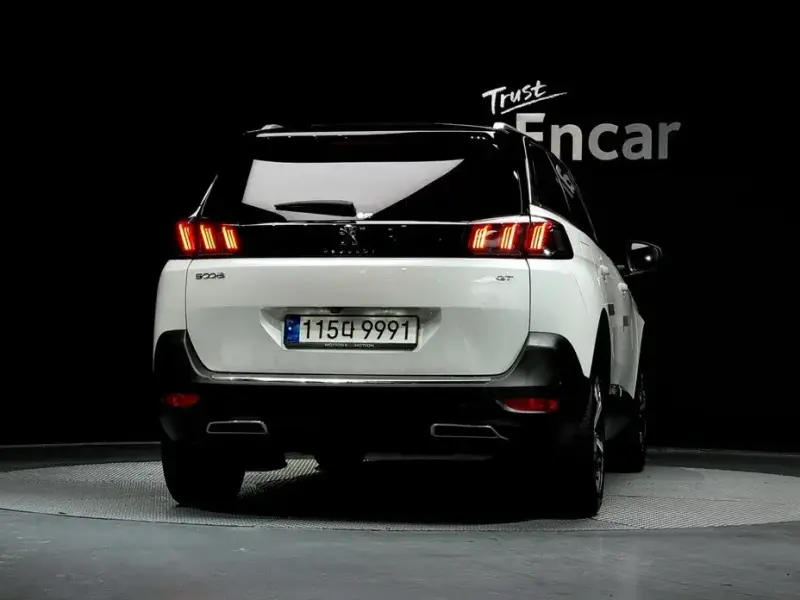 2021 Peugeot 5008 с пробегом 88 362 км