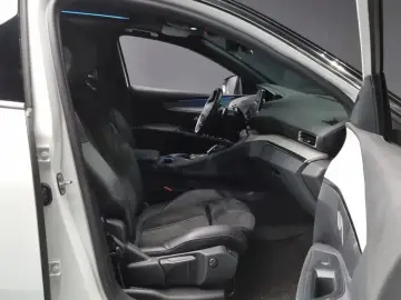 2021 Peugeot 5008 с пробегом 88 362 км