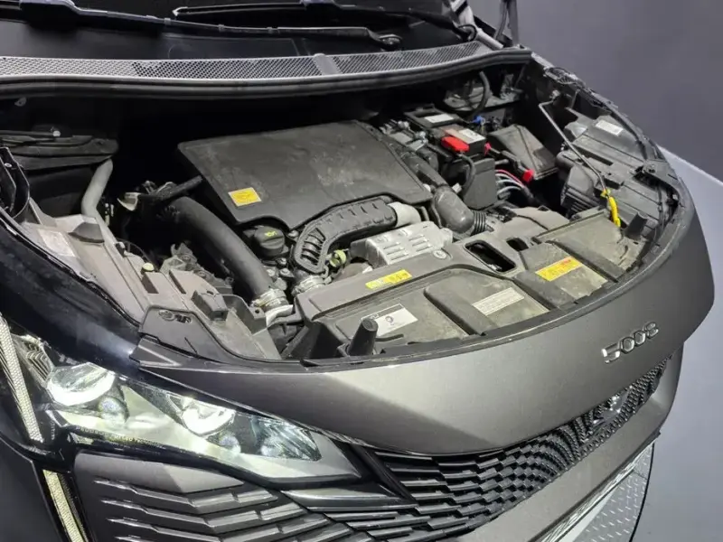2024 Peugeot 5008 с пробегом 25 384 км