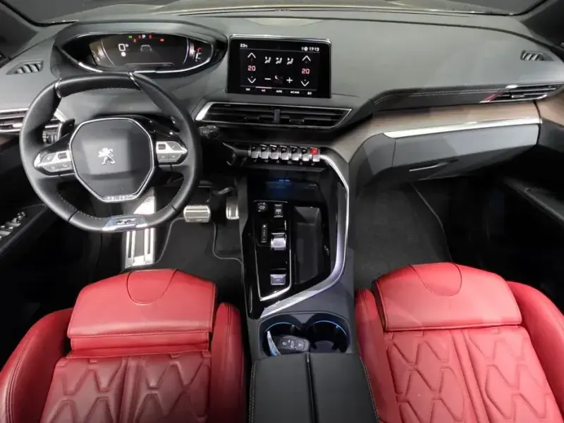 2024 Peugeot 5008 с пробегом 25 384 км
