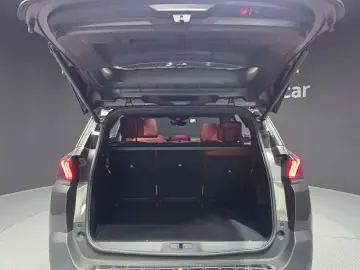 2024 Peugeot 5008 с пробегом 25 384 км
