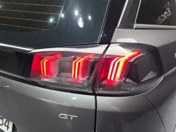 2024 Peugeot 5008 с пробегом 25 384 км