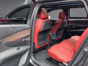 2024 Peugeot 5008 с пробегом 25 384 км