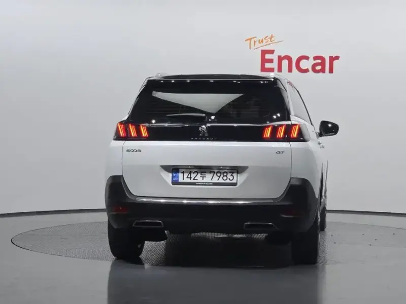 2022 Peugeot 5008 с пробегом 111 776 км