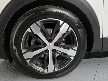 2022 Peugeot 5008 с пробегом 111 776 км