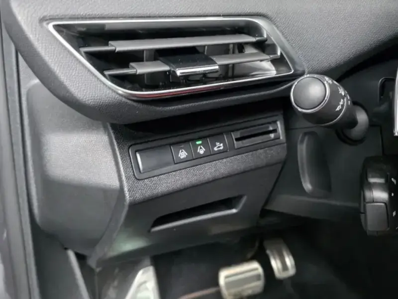 2024 Peugeot 5008 с пробегом 25 384 км