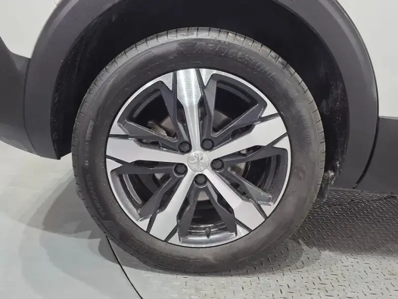 2022 Peugeot 5008 с пробегом 49 467 км