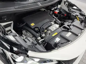 2024 Peugeot 5008 с пробегом 18 012 км