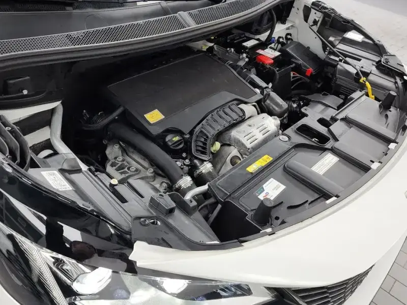 2024 Peugeot 5008 с пробегом 18 012 км
